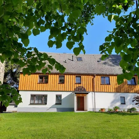 Familienfreundliche Ferienwohnung Zschorlau Εξωτερικό φωτογραφία