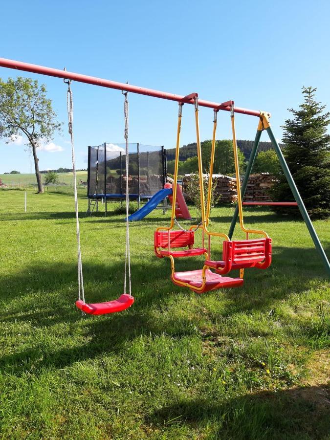 Familienfreundliche Ferienwohnung Zschorlau Εξωτερικό φωτογραφία