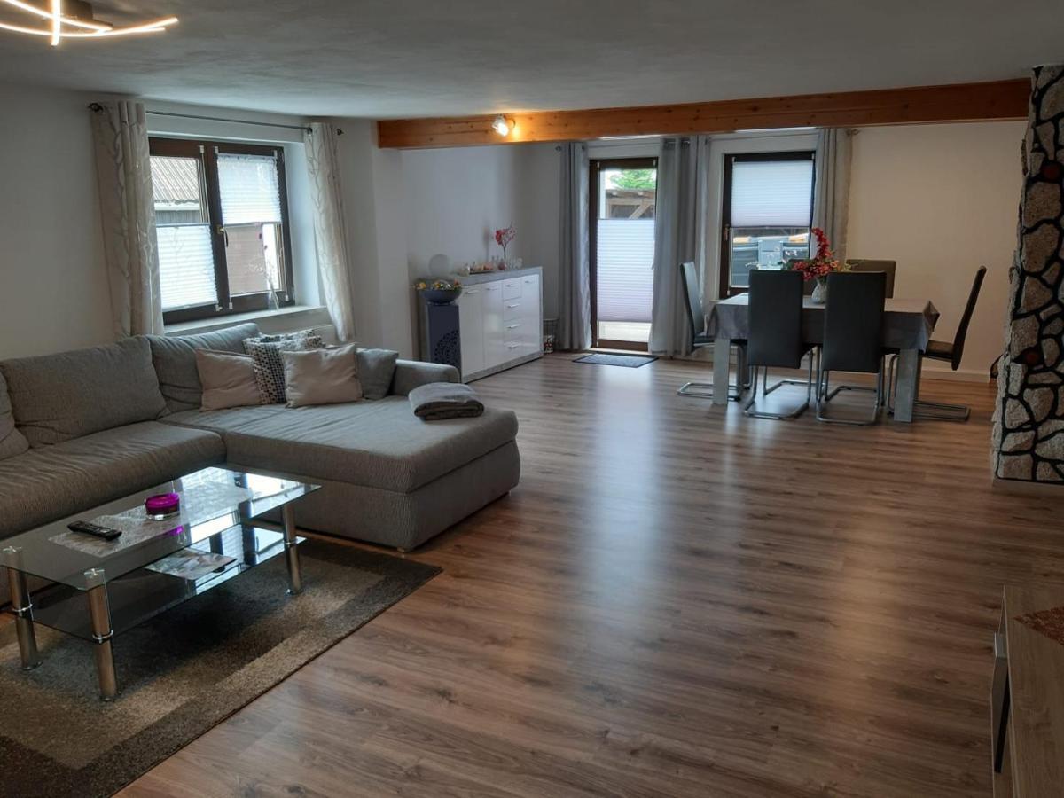 Familienfreundliche Ferienwohnung Zschorlau Εξωτερικό φωτογραφία